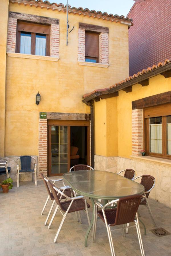 Vivienda Turistica El Caneco Tordesillas Exterior photo